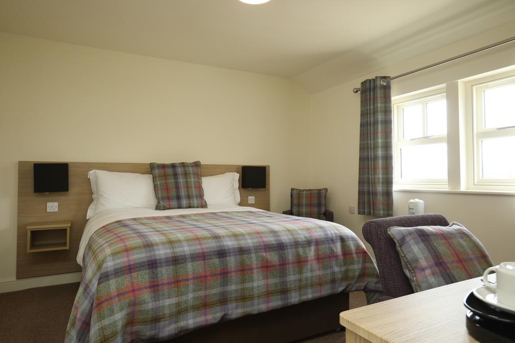 The Craven Heifer Inn Kelbrook Exteriör bild
