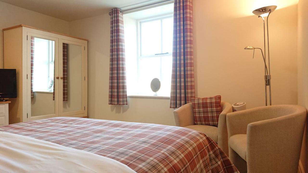 The Craven Heifer Inn Kelbrook Exteriör bild