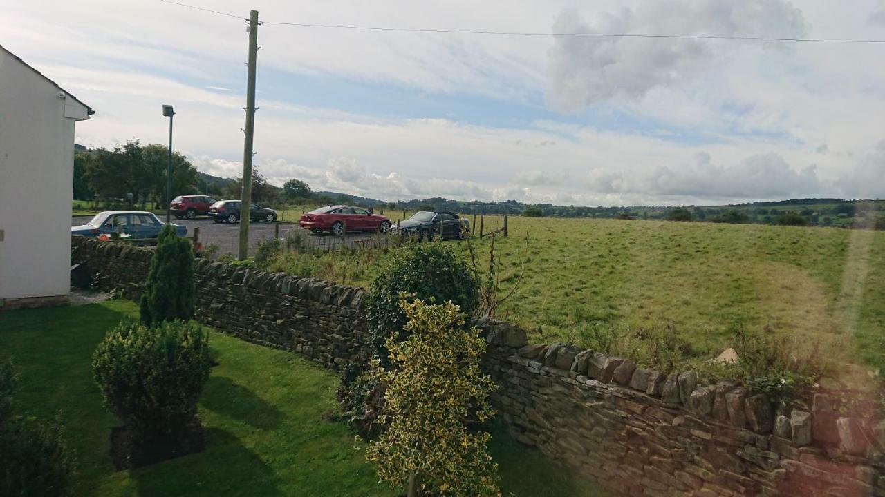 The Craven Heifer Inn Kelbrook Exteriör bild